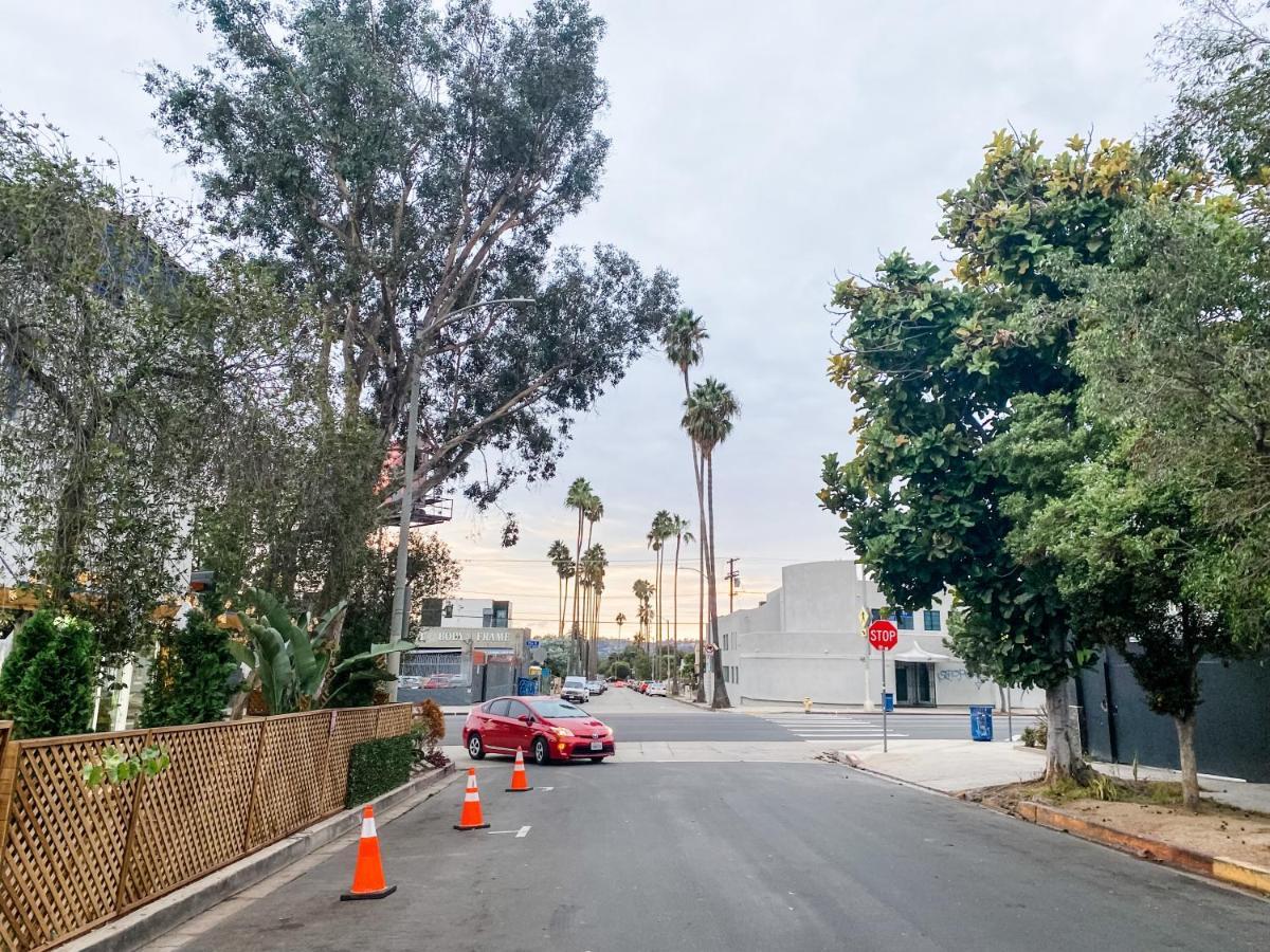 Island Girl Spa + Bed And Breakfast Los Angeles Exterior photo